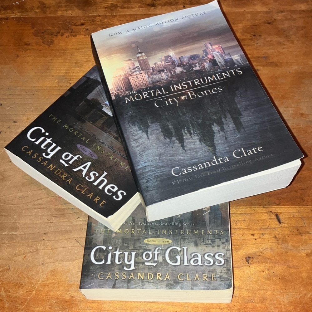 Mortal Instruments Book 1-2-3 Set by Cassandra Clare